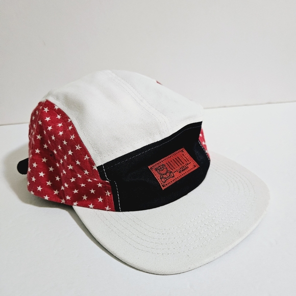 Entree LS Cap Red/White Navy Star Pattern Print Adjustable Buckle Hat - Picture 7 of 11